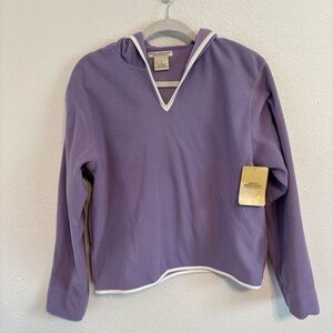 The great Northwest clothing company light lilac size L hooded sweater cozy